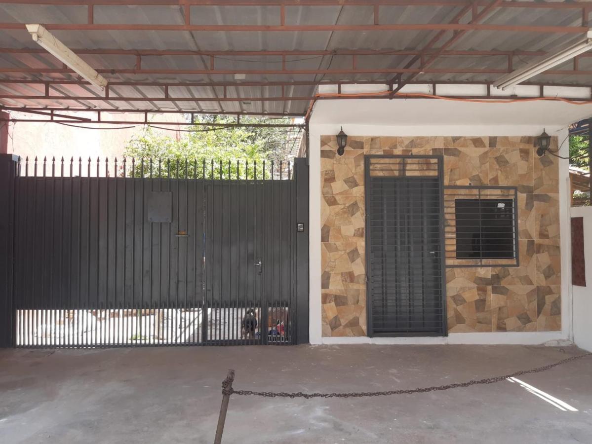 Habitacion En Casa Zona 亚松森 外观 照片